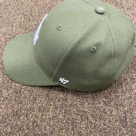 LA cap green, adjustable. - Picture 4 of 4